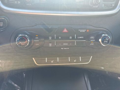 Used 2017 Kia Sorento FWD w/ LX Convenience Package image 22