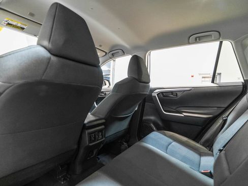 Used 2024 Toyota RAV4 LE AWD/4WD image 12