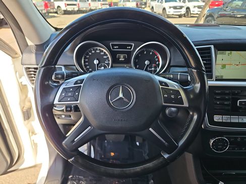 Used 2016 Mercedes-Benz GL 550 4MATIC image 14