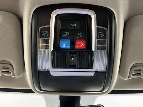 Used 2024 RAM 2500 Laramie image 20