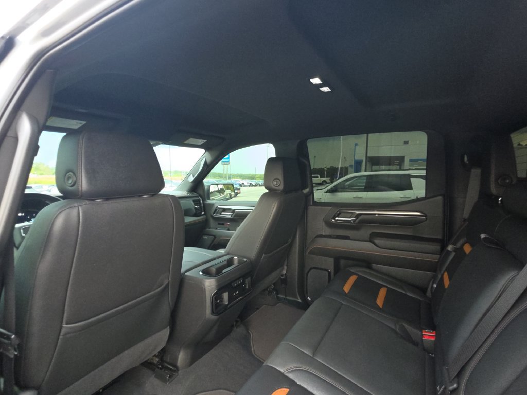 Used 2023 GMC Sierra 1500 AT4 w/ Technology Package AWD/4WD image 30
