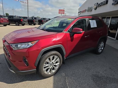 Used 2019 Toyota RAV4 Limited w/ Advanced Technology Package AWD/4WD image 7