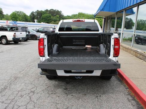 Used 2022 Chevrolet Colorado LT w/ Fleet Safety Package RWD image 11