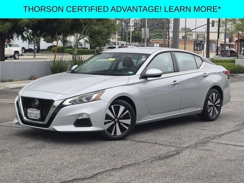 Used 2022 Nissan Altima 2.5 SV FWD image 1