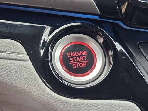Used 2023 Honda Odyssey Touring image 21