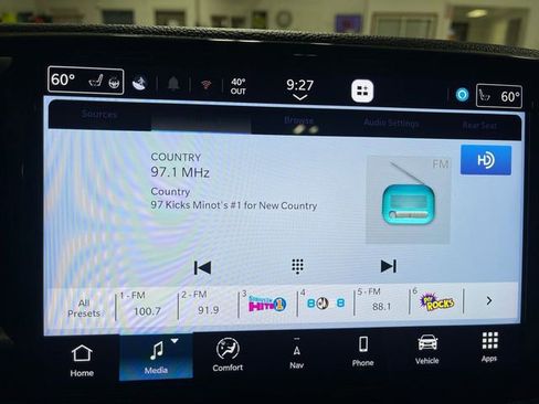 Used 2025 Chrysler Pacifica Limited w/ Uconnect Theater Family Group AWD/4WD image 16