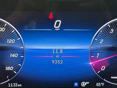 Certified 2026 Mercedes-Benz GLE 350 4MATIC image 32