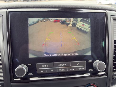 Used 2024 Nissan Titan SV w/ Accessory Utility Package image 15