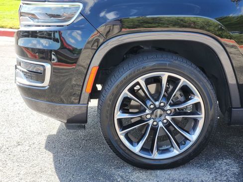 Used 2022 Jeep Wagoneer Series II w/ Premium Group I RWD image 8