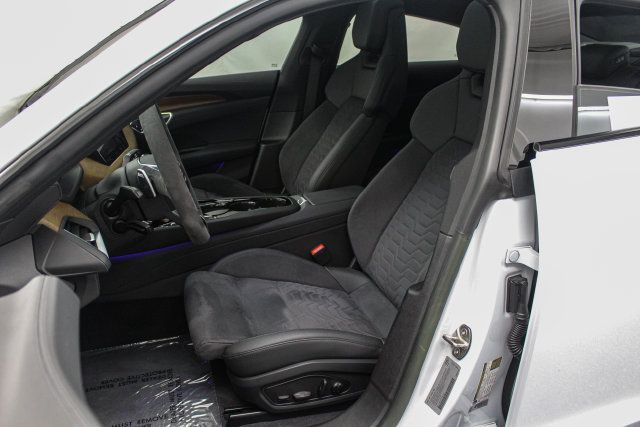Used 2023 Audi e-tron GT Prestige w/ Prestige Package AWD/4WD image 13
