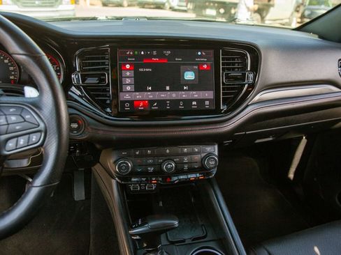 Used 2025 Dodge Durango GT image 16