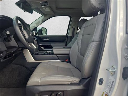 Used 2022 Toyota Tundra Limited image 16