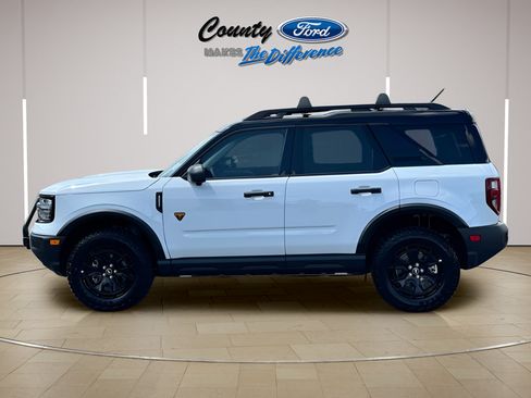 Used 2025 Ford Bronco Sport Badlands w/ Sasquatch Badlands Package AWD/4WD image 3