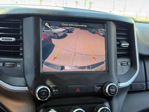 Used 2019 RAM 1500 Big Horn AWD/4WD image 7
