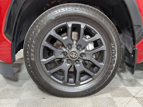 Used 2025 Toyota Sequoia Platinum AWD/4WD image 31