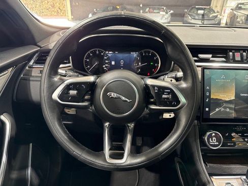 Used 2021 Jaguar F-PACE S image 68