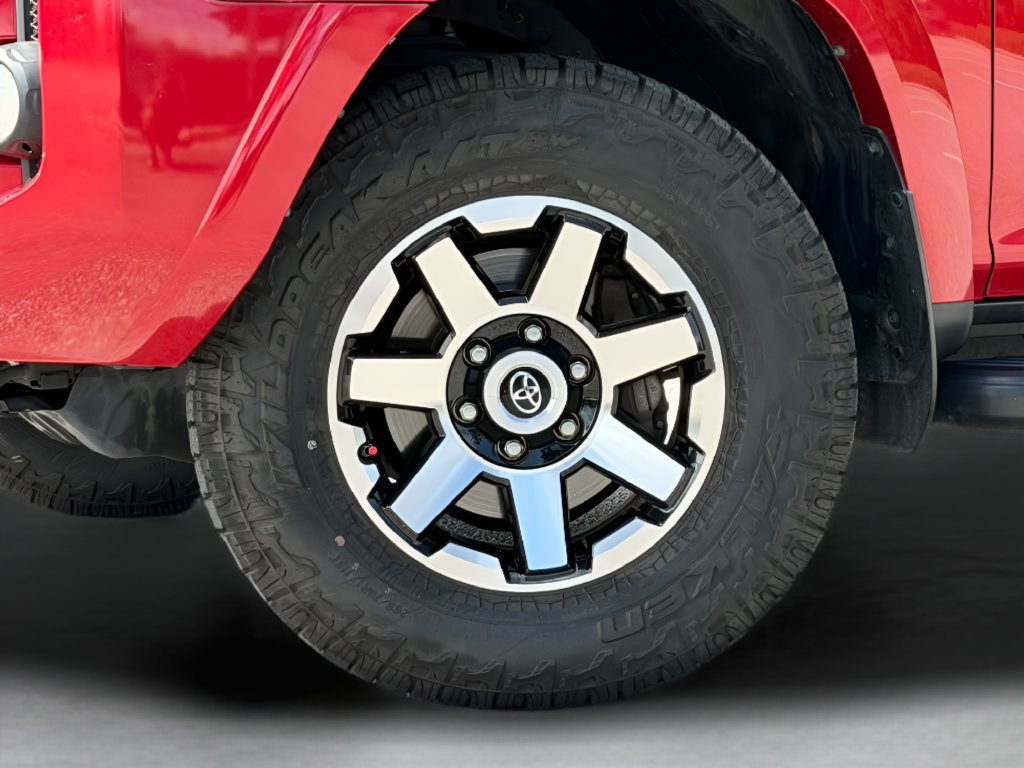 Used 2019 Toyota 4Runner TRD Off-Road Premium AWD/4WD image 10