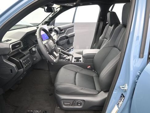 New 2026 Toyota 4Runner Limited AWD/4WD image 11
