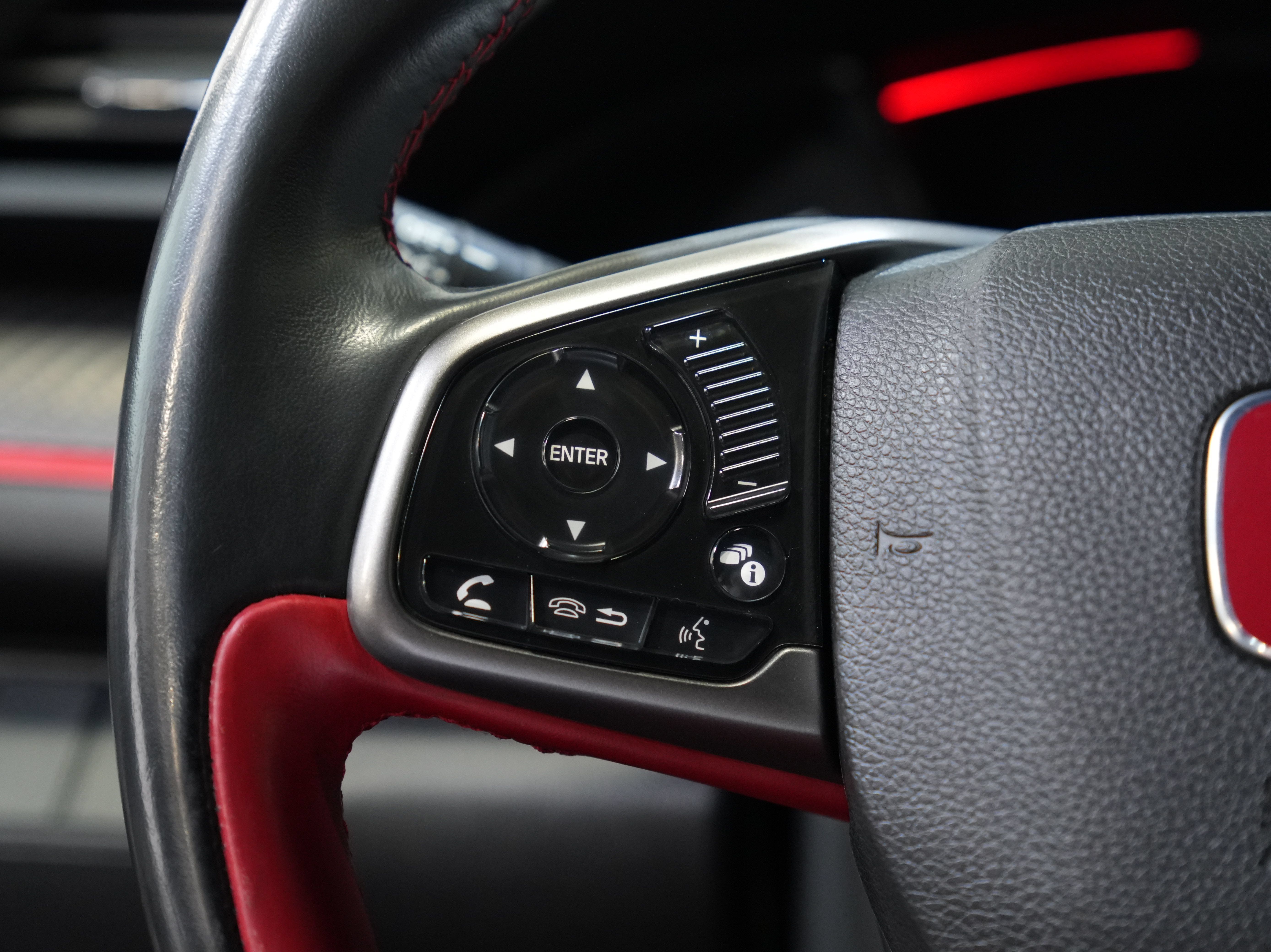 Used 2018 Honda Civic Type R image 38