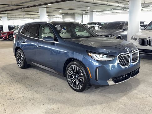 Certified 2025 BMW X3 xDrive30i w/ Premium Package image 2