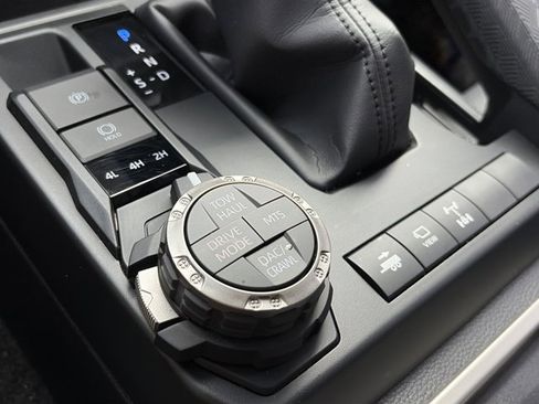 Used 2025 Toyota 4Runner TRD Sport Premium image 27