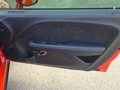 Used 2022 Dodge Challenger SRT Hellcat Redeye image 6