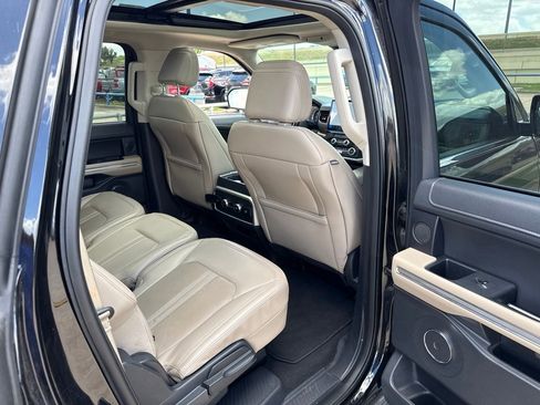 Used 2024 Ford Expedition Max Limited RWD image 13