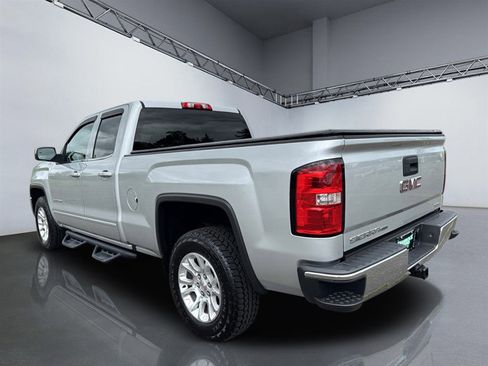 Used 2019 GMC Sierra 1500 SLE w/ SLE Value Package AWD/4WD image 5
