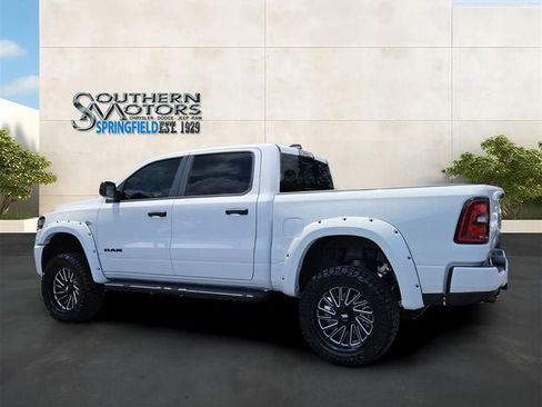 New 2026 RAM 1500 Express AWD/4WD image 3