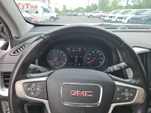 Used 2018 GMC Terrain SLE FWD image 11