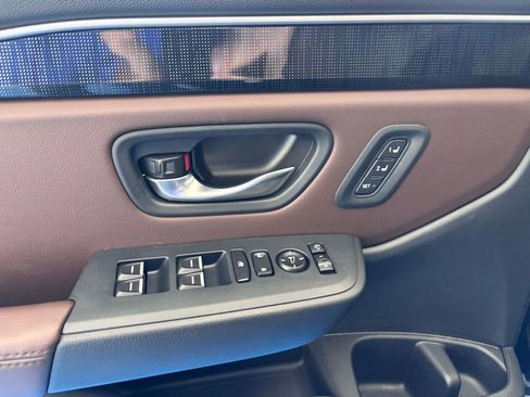 Used 2025 Honda Pilot Elite image 22