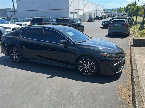 Certified 2023 Toyota Camry SE FWD image 6