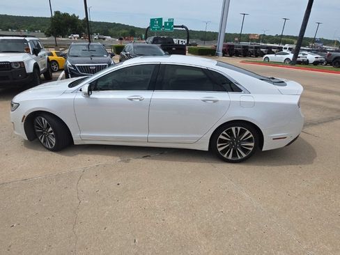 Used 2019 Lincoln MKZ Reserve FWD image 5