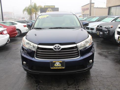 Used 2015 Toyota Highlander XLE image 3