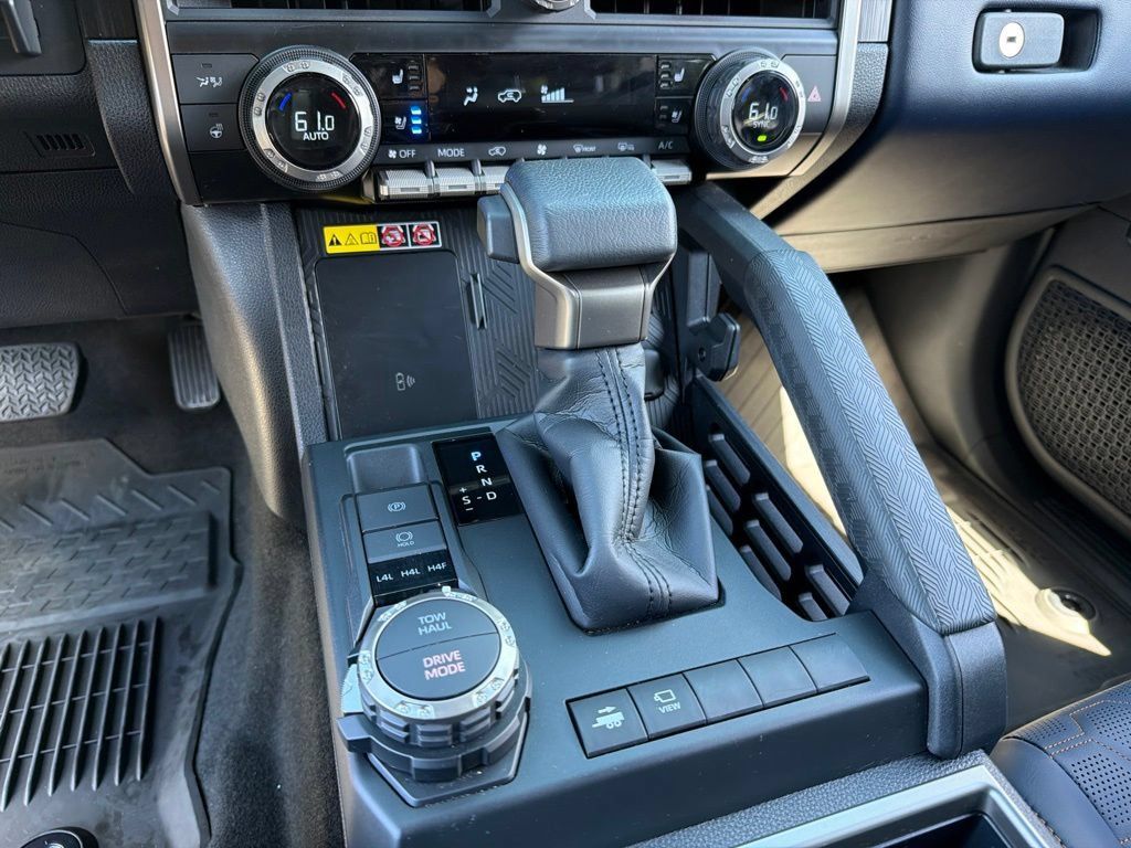 Used 2026 Toyota 4Runner Platinum AWD/4WD image 16