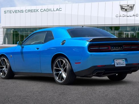 Used 2015 Dodge Challenger R/T Scat Pack RWD image 5