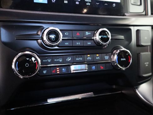 New 2025 Ford F150 Platinum w/ FX4 Off-Road Package image 24