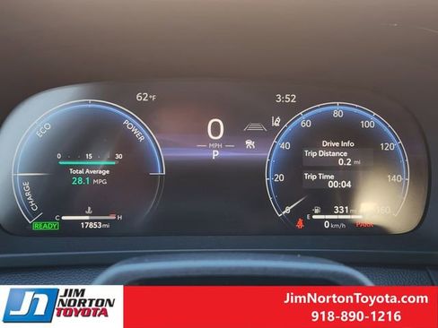 Used 2025 Toyota Crown Platinum image 17