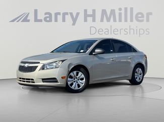 Used 2013 Chevrolet Cruze LS FWD video 1