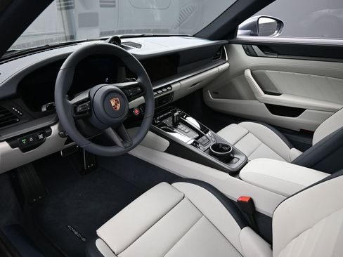 New 2026 Porsche 911 Carrera S RWD image 4