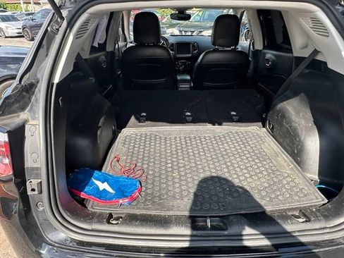 Used 2018 Jeep Compass Trailhawk AWD/4WD image 8