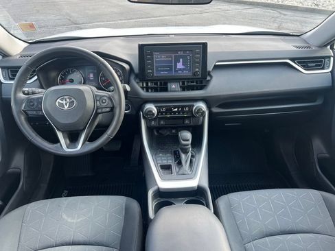 Used 2019 Toyota RAV4 XLE w/ Convenience Package AWD/4WD image 11
