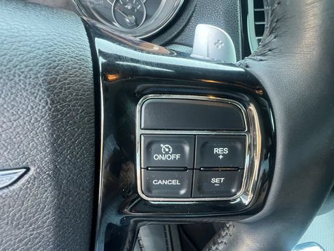 Used 2014 Chrysler 300 S AWD/4WD image 30
