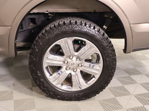Used 2019 Ford F150 King Ranch w/ Equipment Group 601A Luxury AWD/4WD image 21