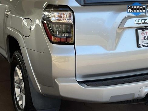 Used 2018 Toyota 4Runner SR5 image 5