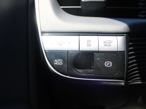 Used 2024 Hyundai Ioniq 5 Limited AWD/4WD image 29