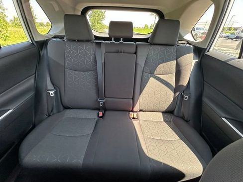 Used 2020 Toyota RAV4 XLE w/ XLE Grade Weather Package AWD/4WD image 27