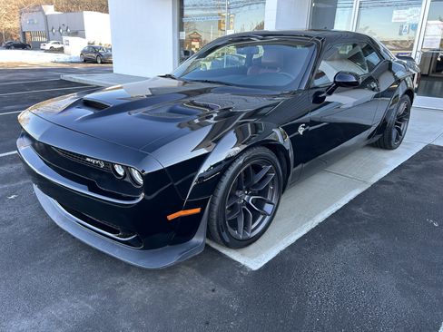 Used 2018 Dodge Challenger SRT Hellcat image 3