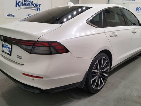 Used 2024 Honda Accord Touring image 4