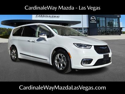 Used 2022 Chrysler Pacifica Limited